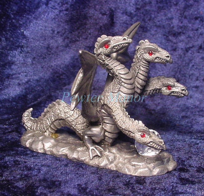 Dragon in Battle~Vintage~Spoontiques~Pewter~Green Stone~641