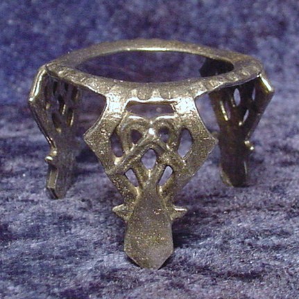 Pewter Upright Celtic Stand Stand